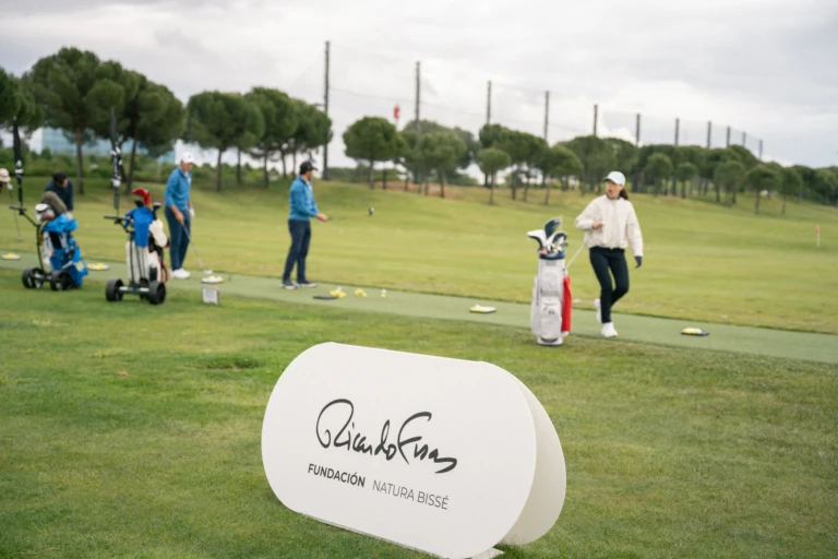 La Fundación Ricardo Fisas Natura Bissé celebra con éxito su I Torneo de Golf Solidario en Madrid