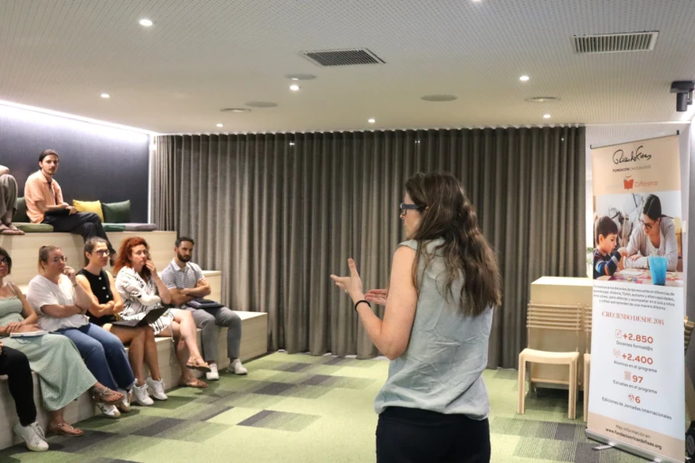 Organizamos una sesión de sensibilización sobre las diferencias de aprendizaje a Eurofragance.