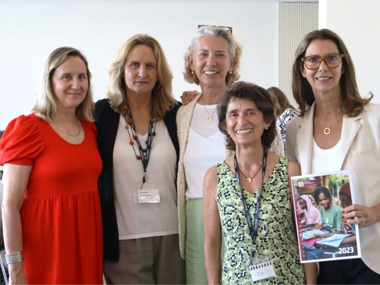 Recibimos la visita de la asociación CAT SYA en el «Desayuno y merienda solidaria» de la Fundación
